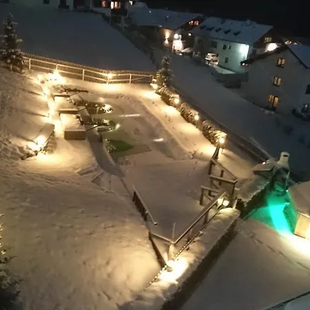 ホテル Garni Alpendiamant 4*