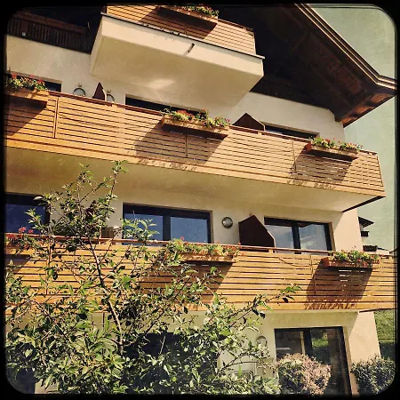 Garni Alpendiamant フィス